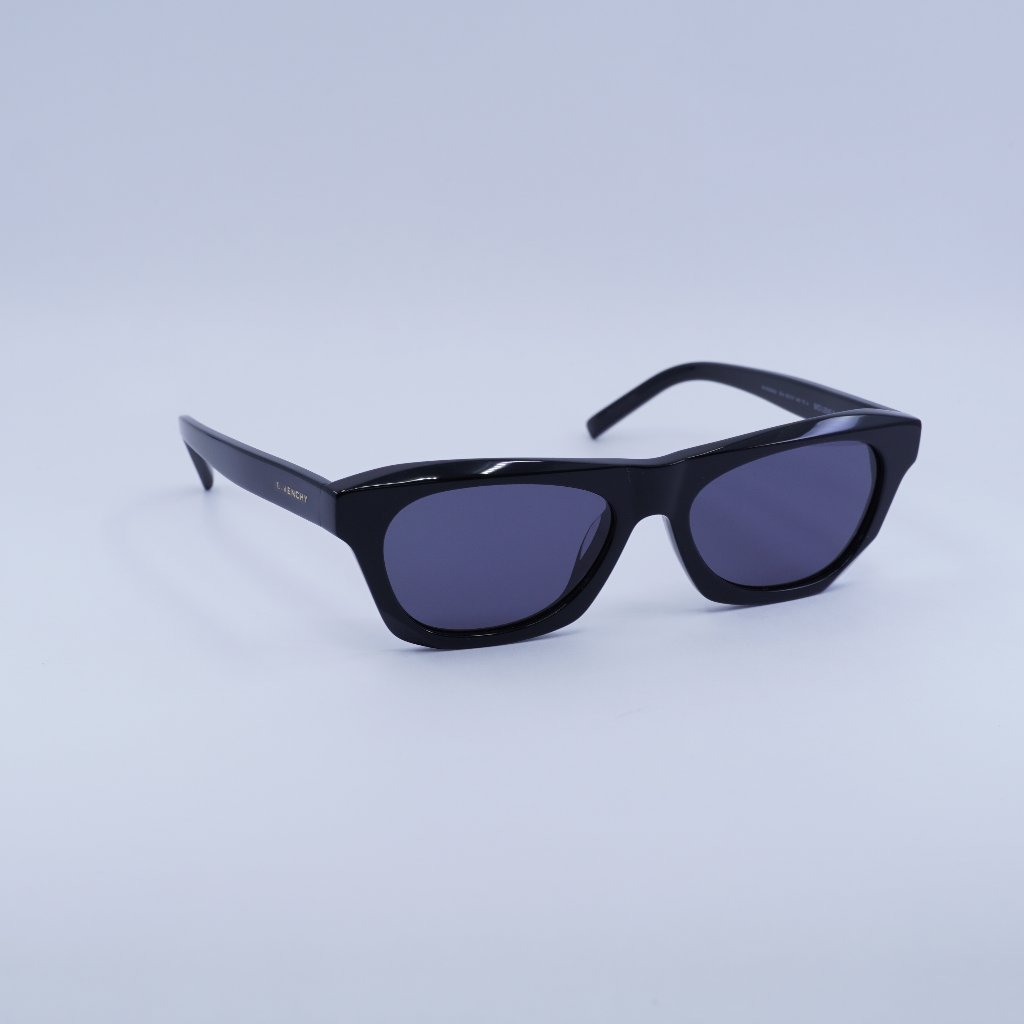 Givenchy Gv40026u 01a Sunglasses Black Rectangle Frame, Grey Lenses